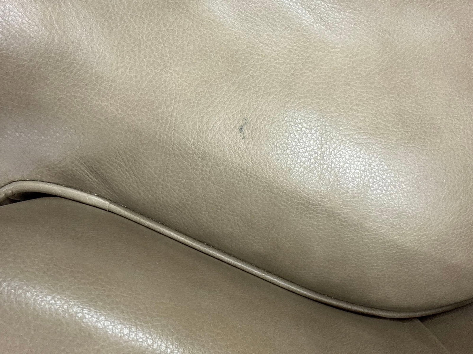 pair of tufted leather arm chairs - 5