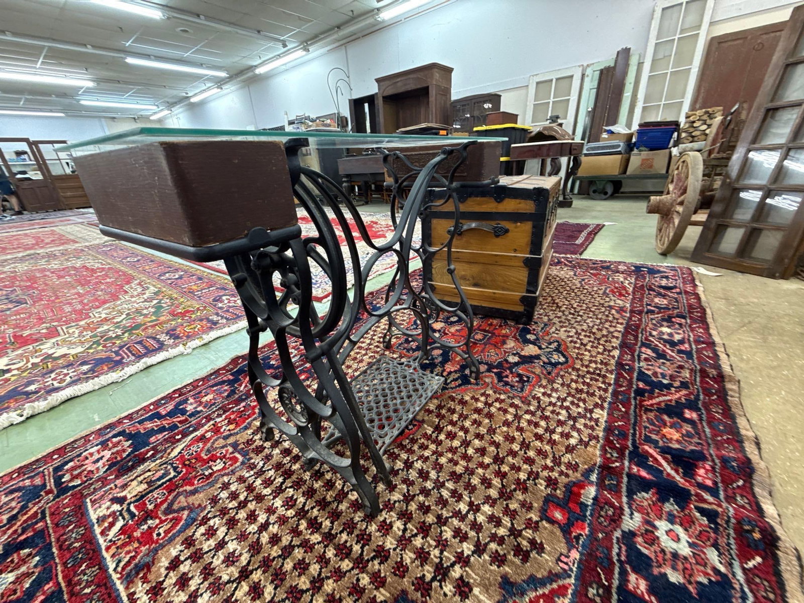 Vintage sewing machine base table - 5
