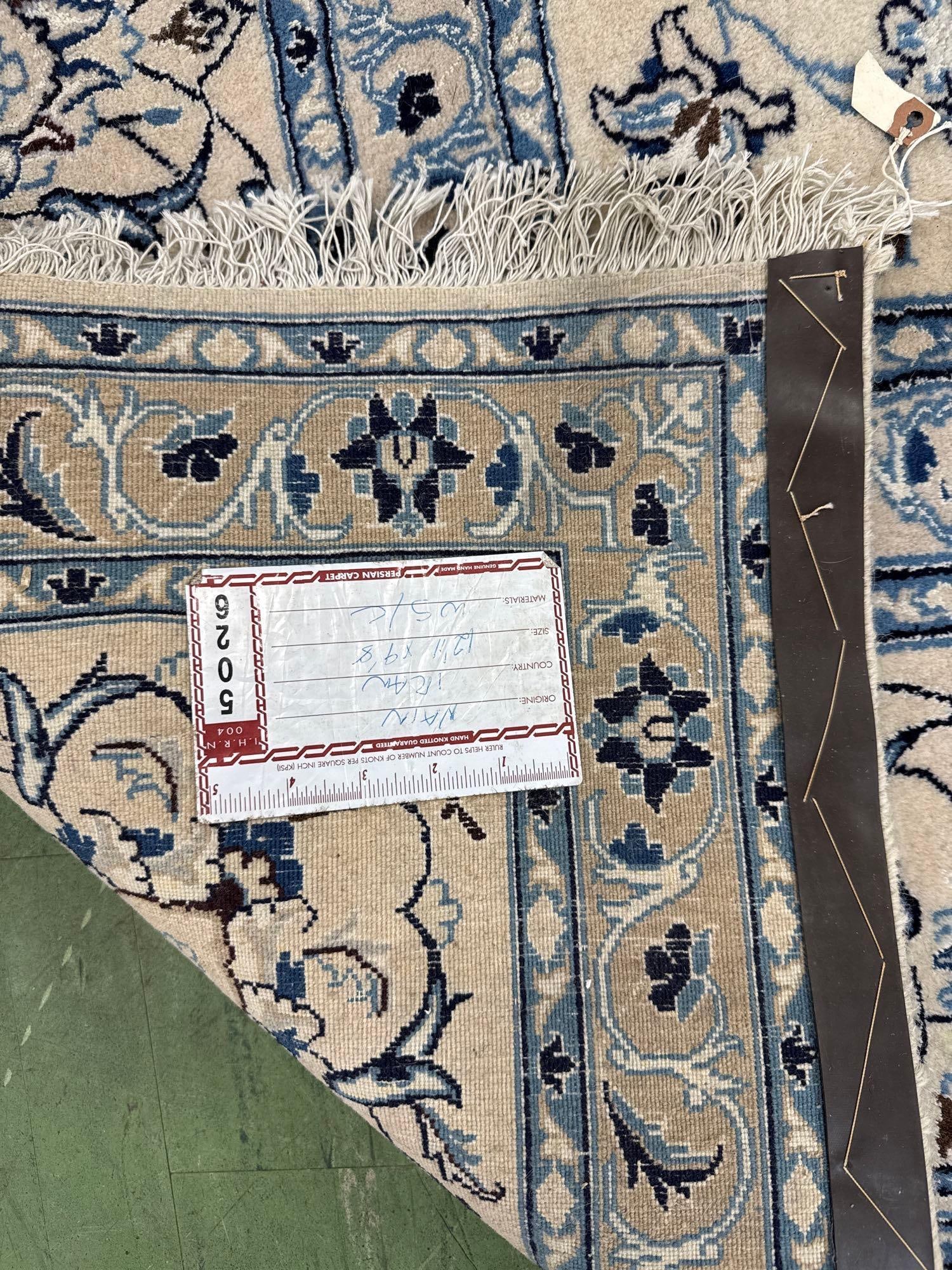 room size rug 9'8" X 13'10" - 4