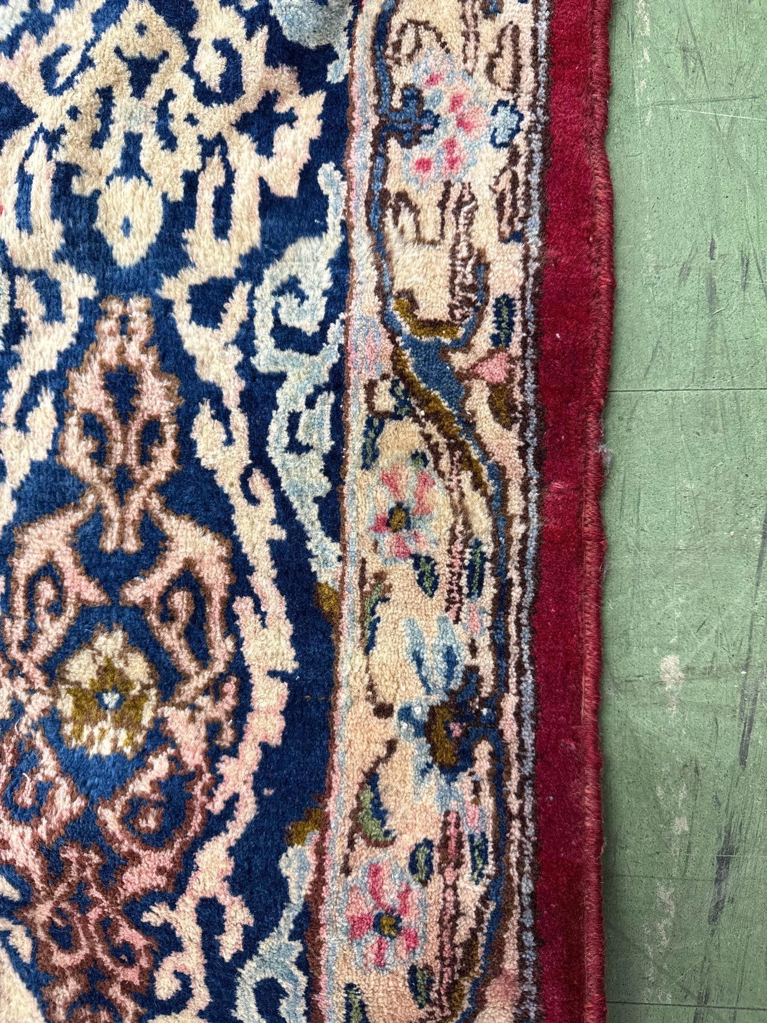 room size rug 14'1" x 9'4" - 7
