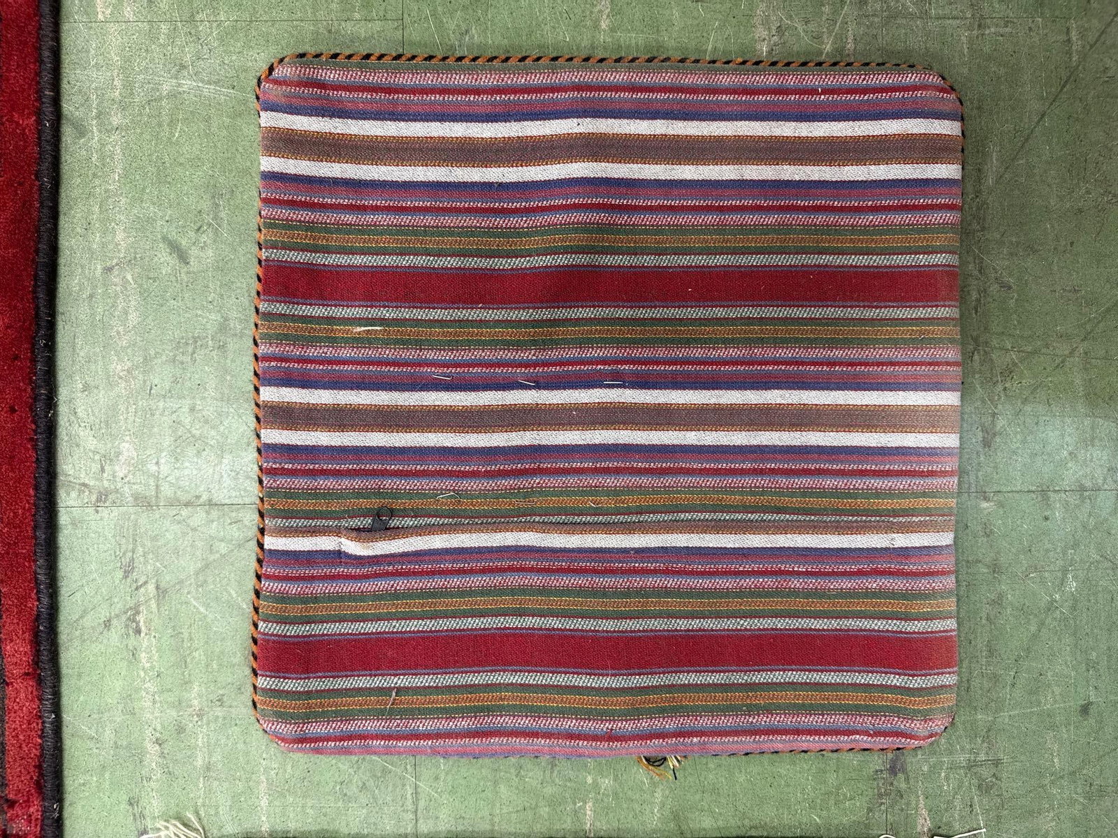 pillow cover/area rug 17" x 17" - 4
