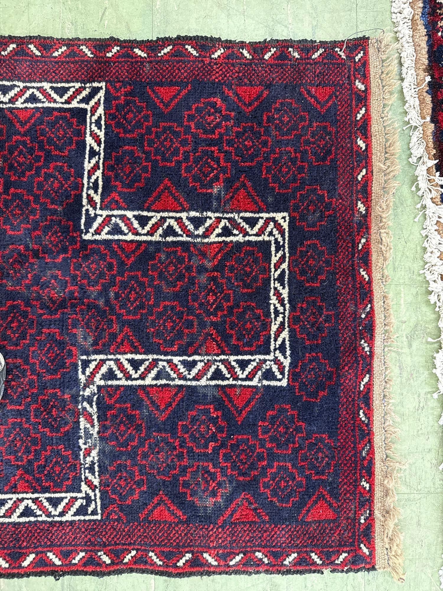 Beluch prayer rug 2'7" x 4'6" - 2