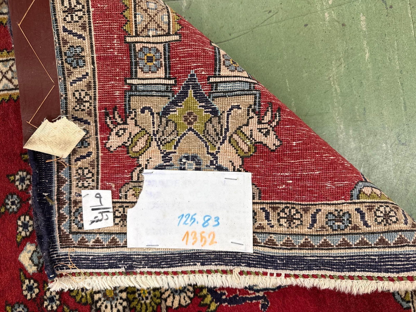 prayer rug - 2'9" X 4'1" - 4