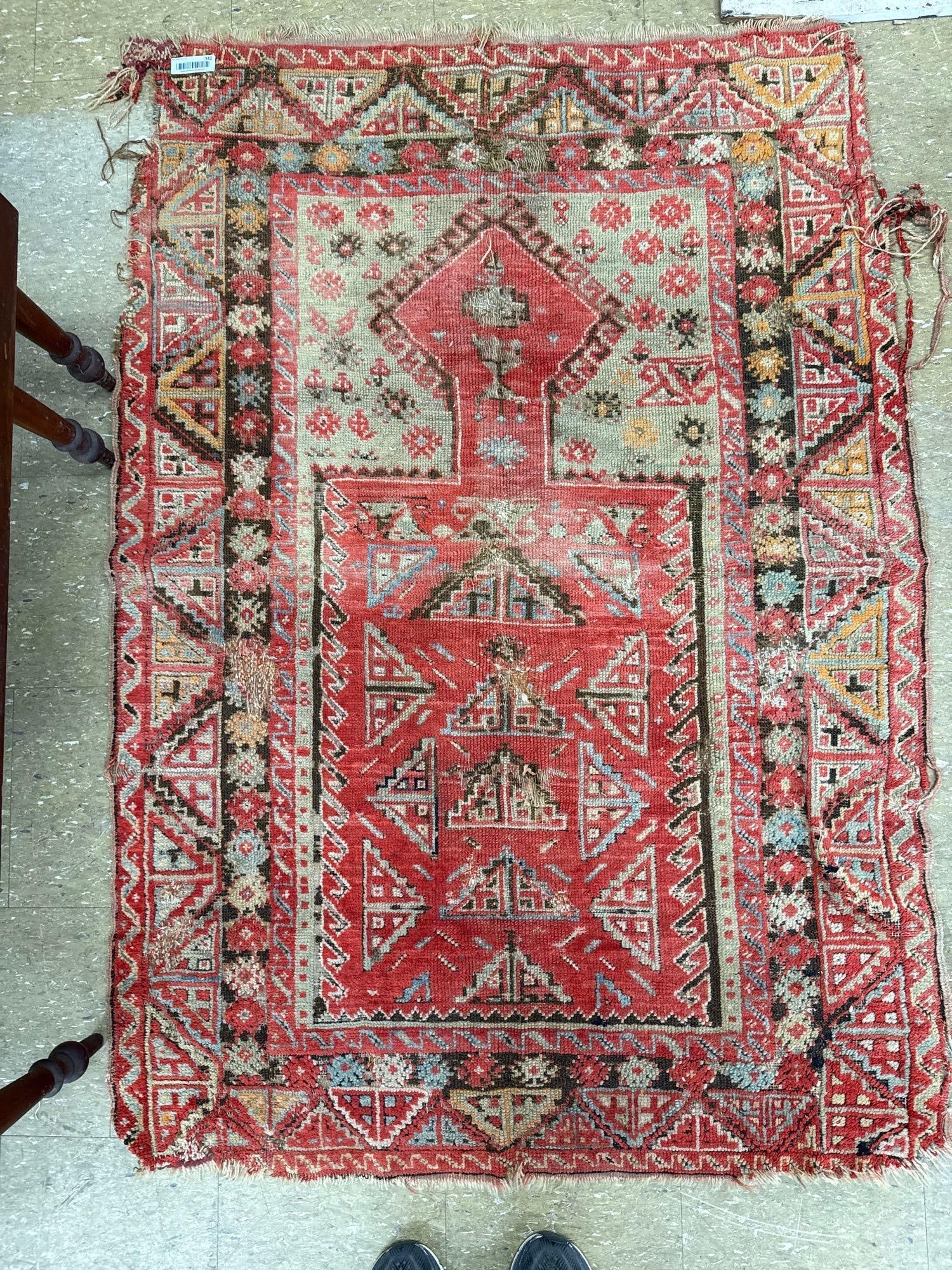 prayer rug - 3'6" X 5'4" - 2