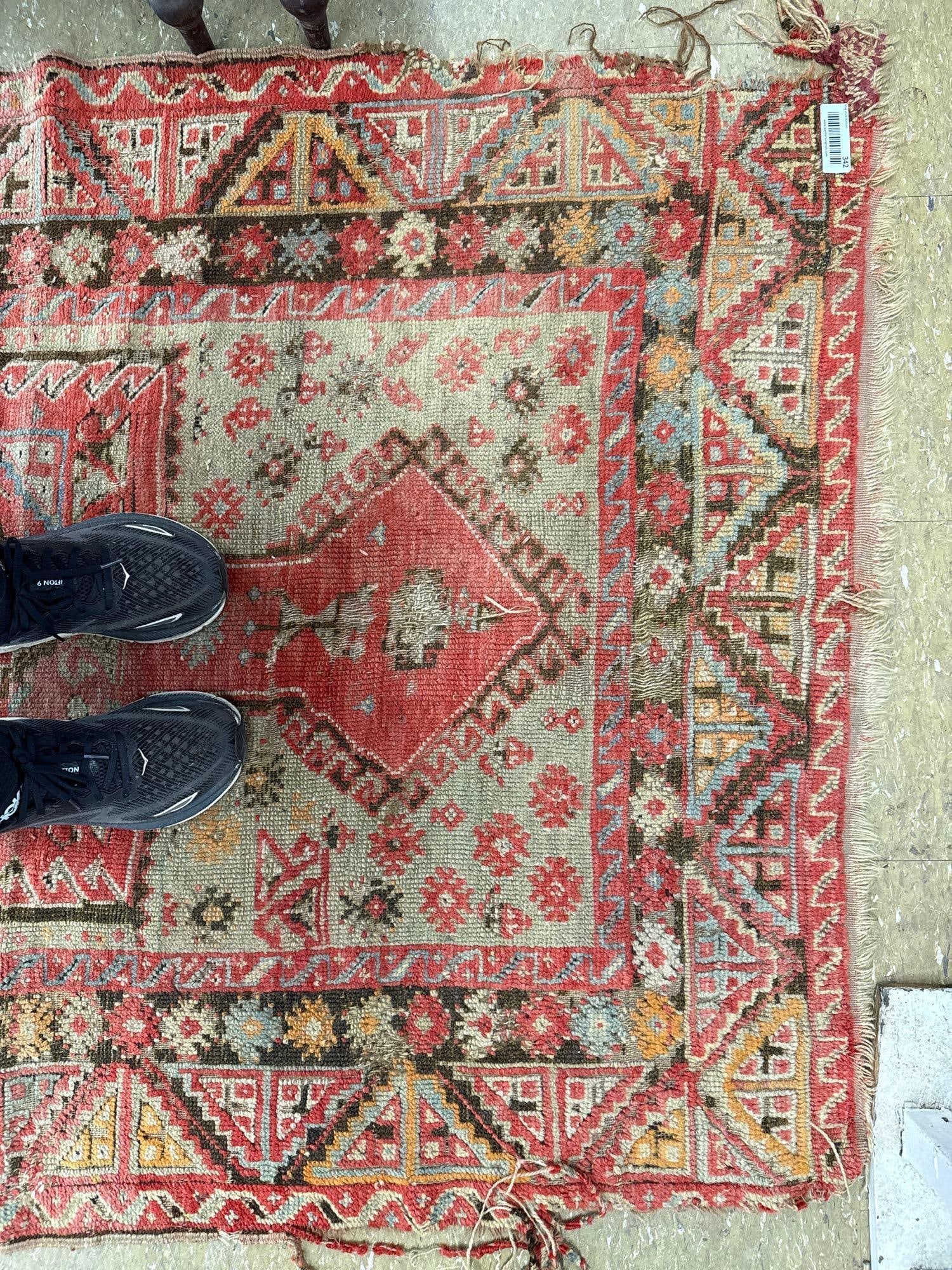 prayer rug - 3'6" X 5'4" - 3