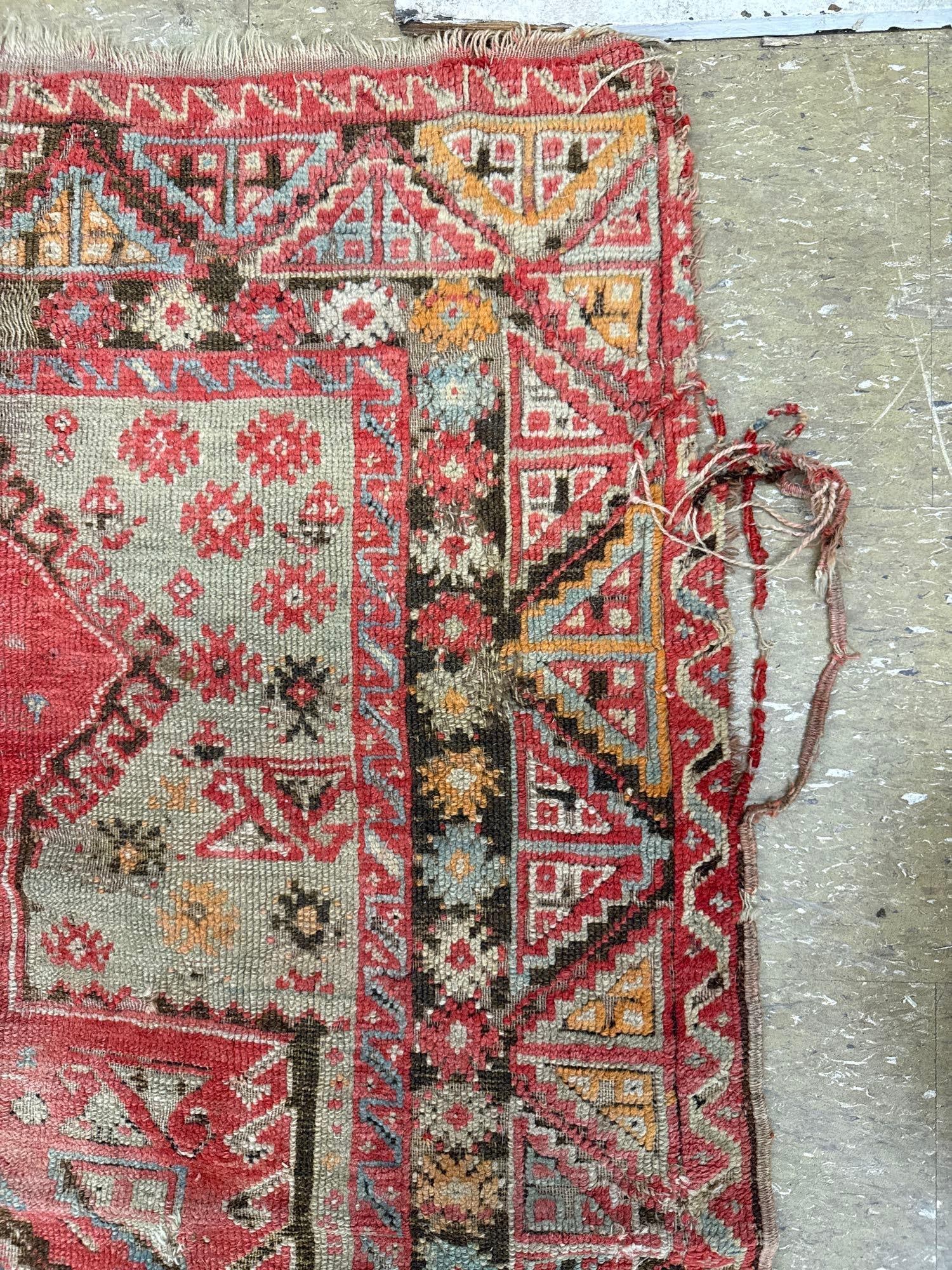 prayer rug - 3'6" X 5'4" - 7