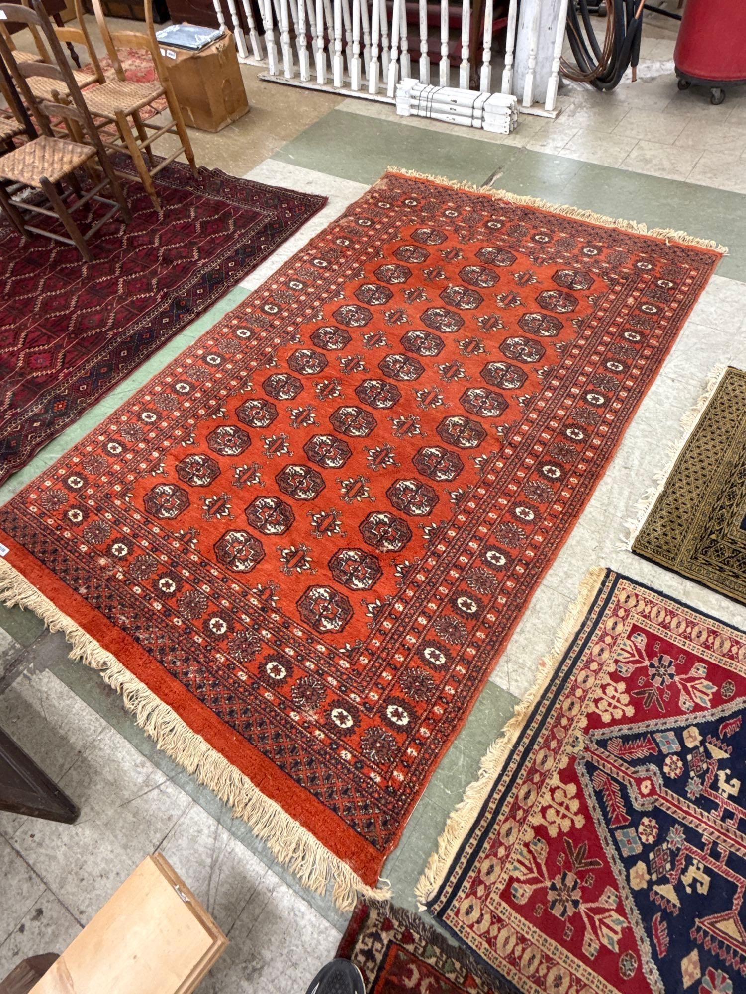 Area rug - 5'2" X 8'7" - 3