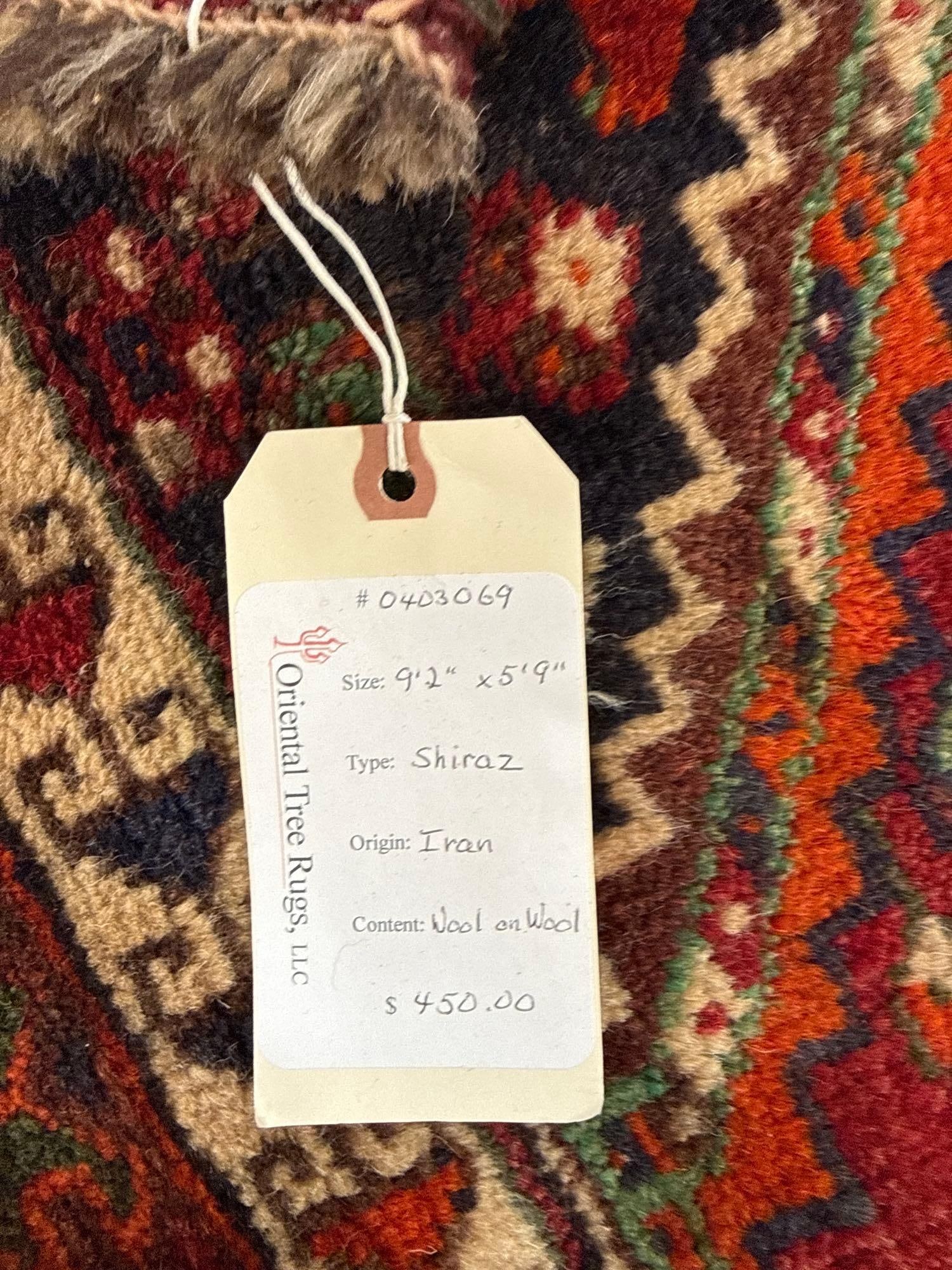 room size rug - 5'9"X 9'4" - 5