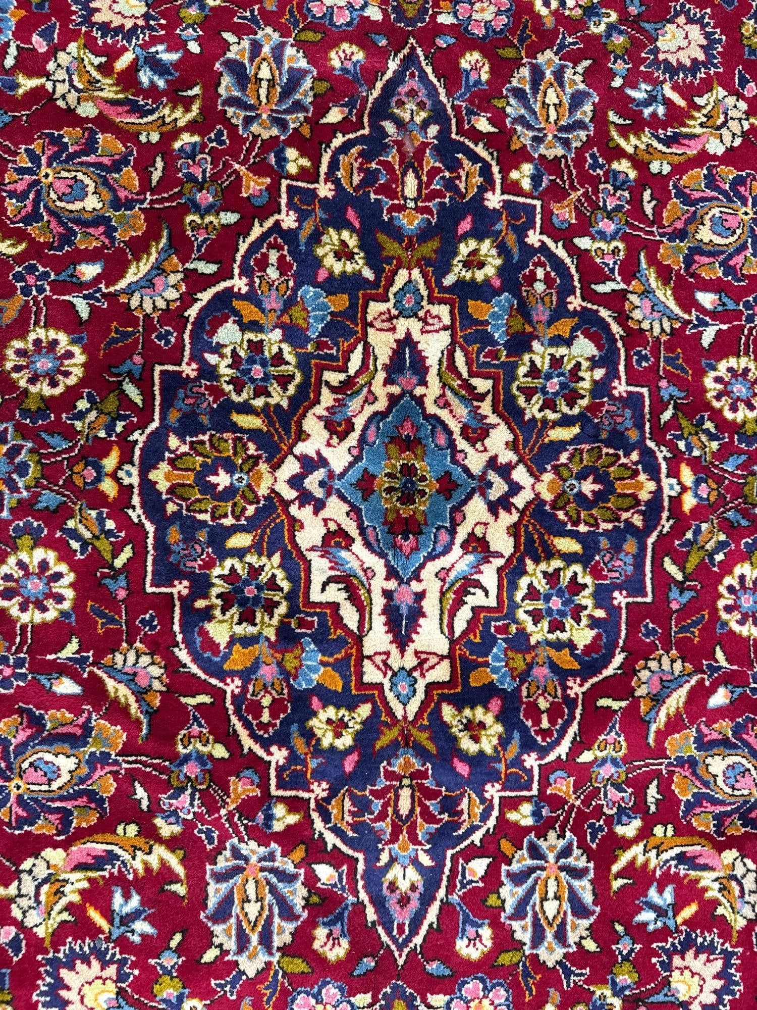 room size rug - 6'4" X 9'7" - 2