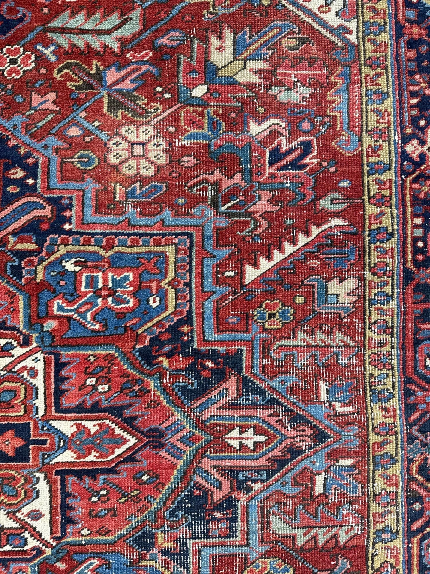 large area rug - 6'7" X 10'1" - 10