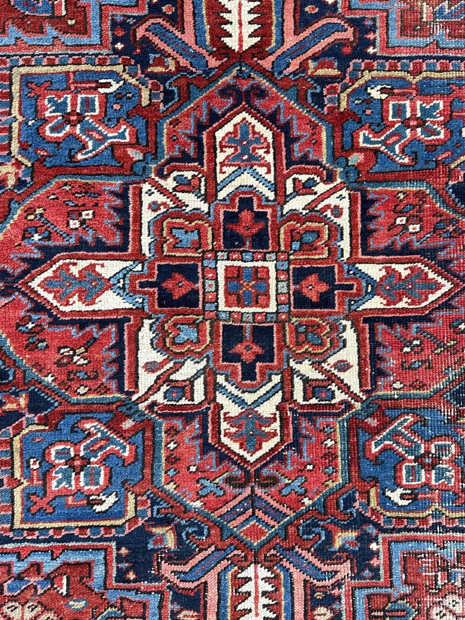 large area rug - 6'7" X 10'1" - 2