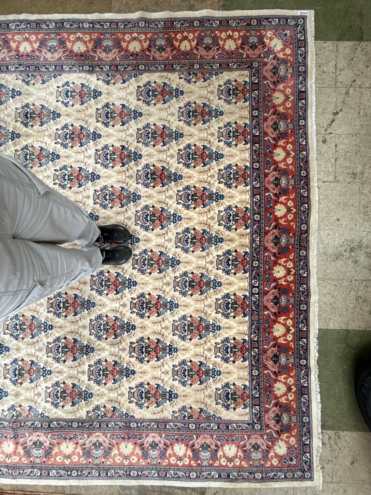 room size rug - 9'10" X 13'3" - 5