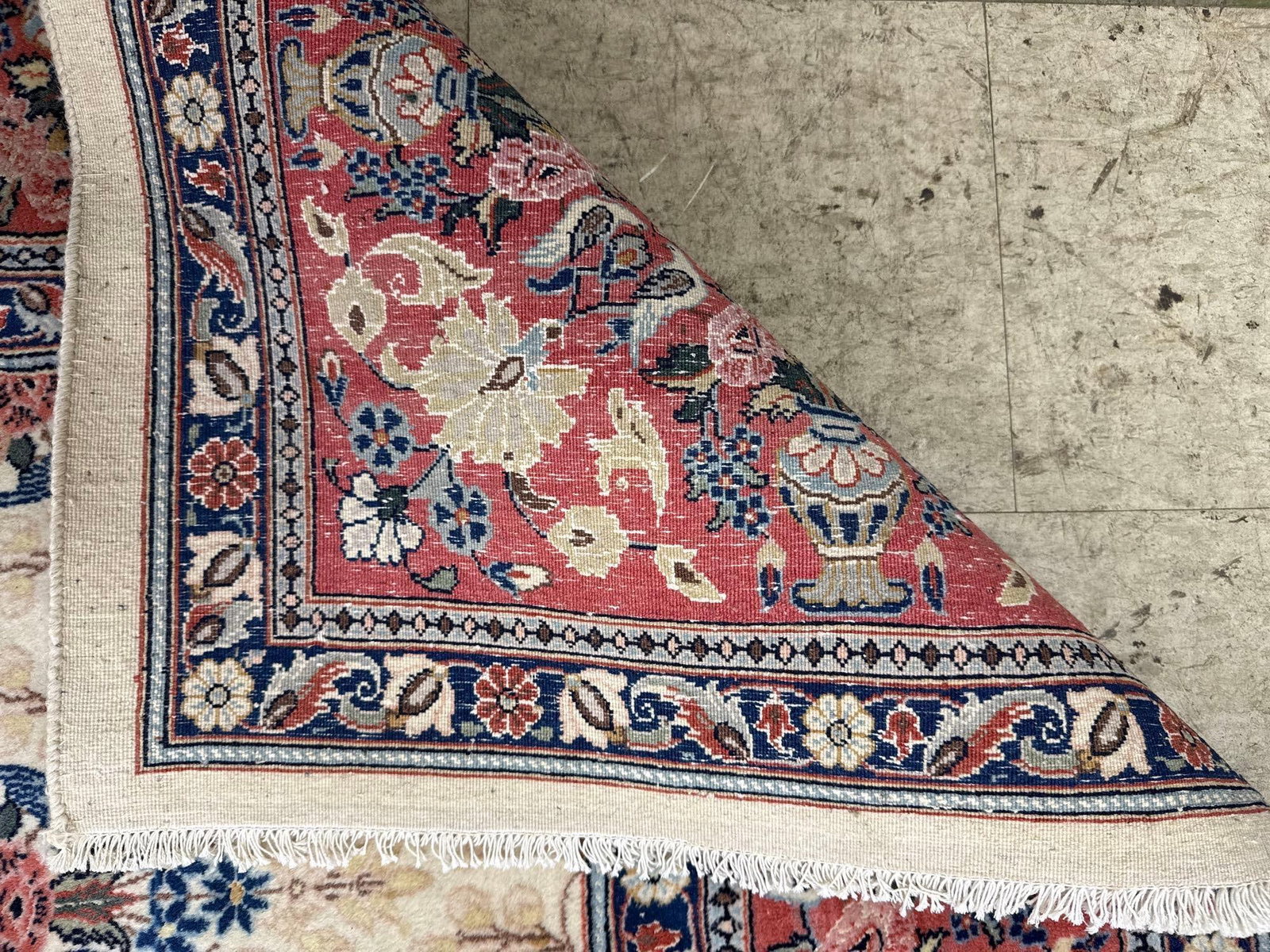room size rug - 9'10" X 13'3" - 6