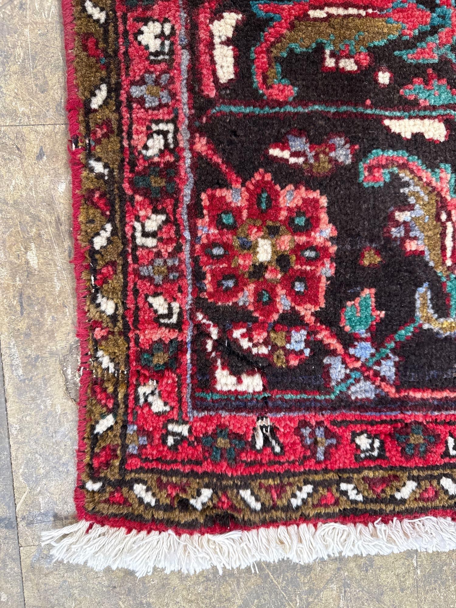 room size rug - 7'7" X 10'11" - 6