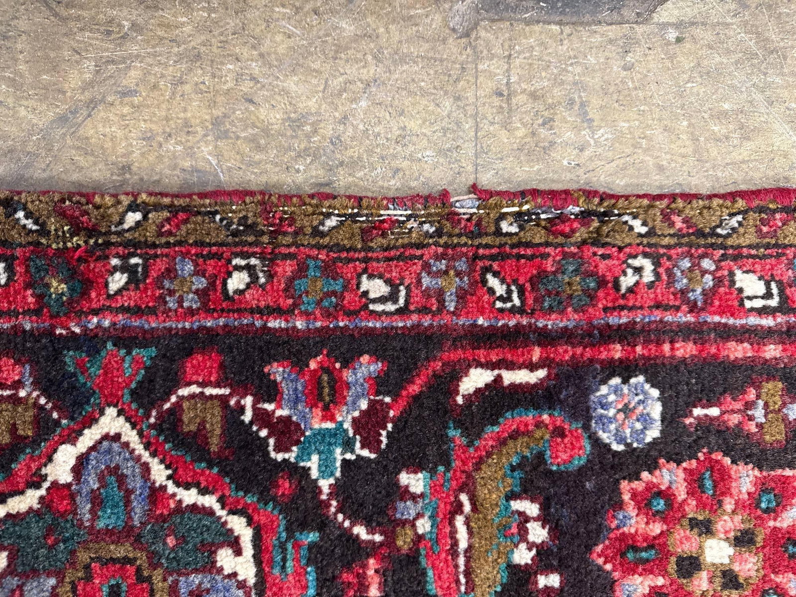 room size rug - 7'7" X 10'11" - 8