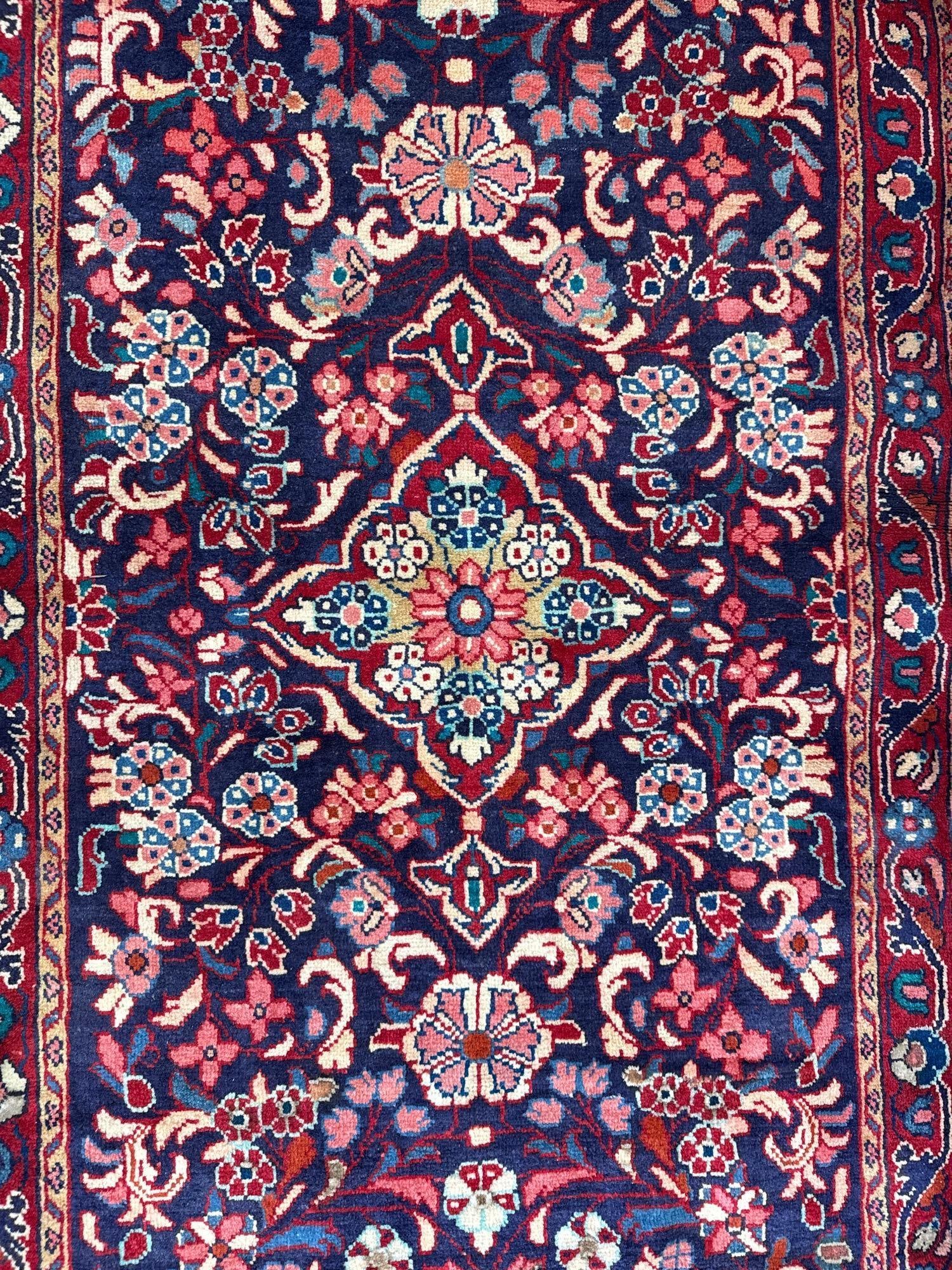 Area rug - 3'8" X 10'8" - 4