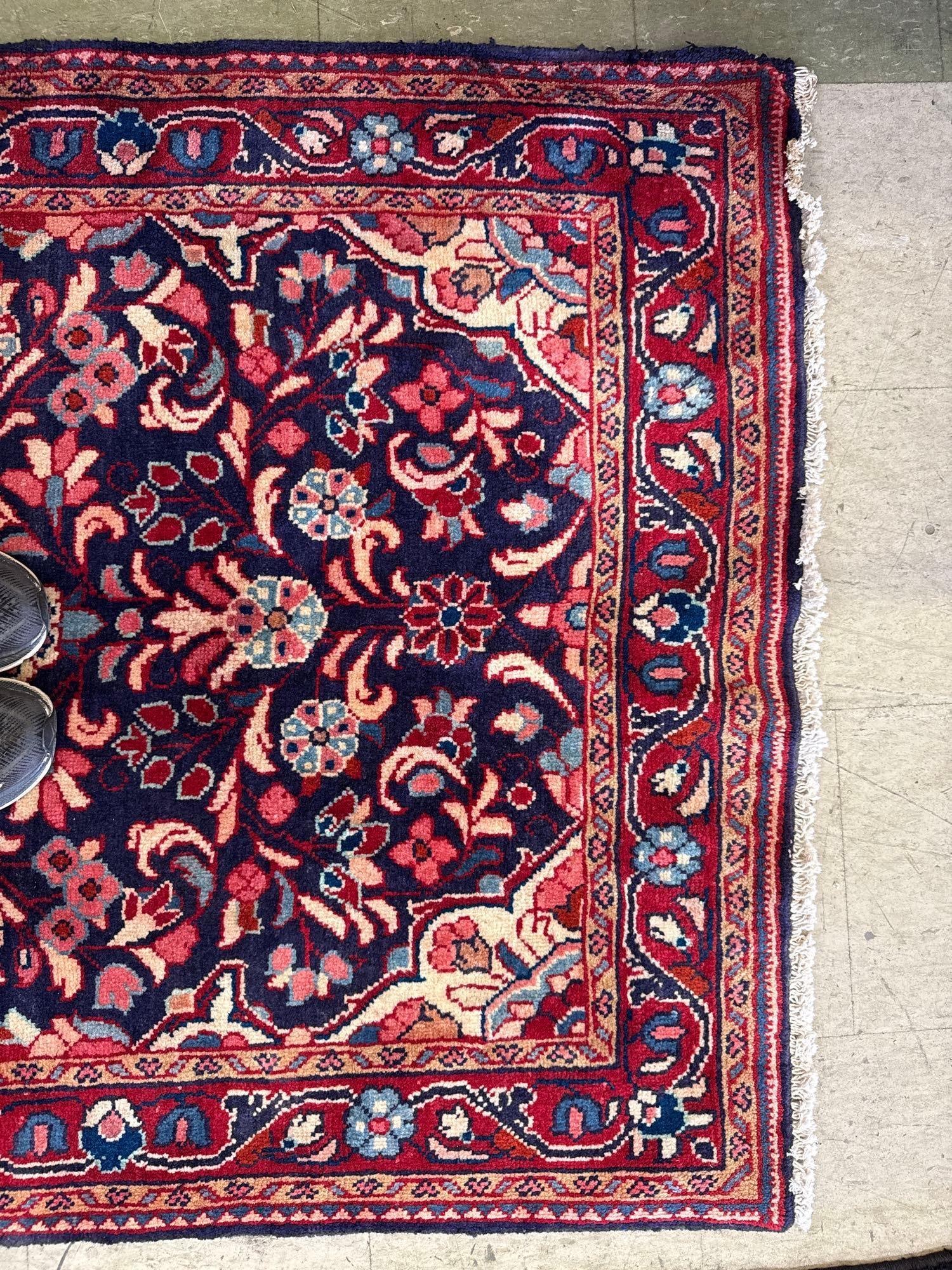 Area rug - 3'8" X 10'8" - 6