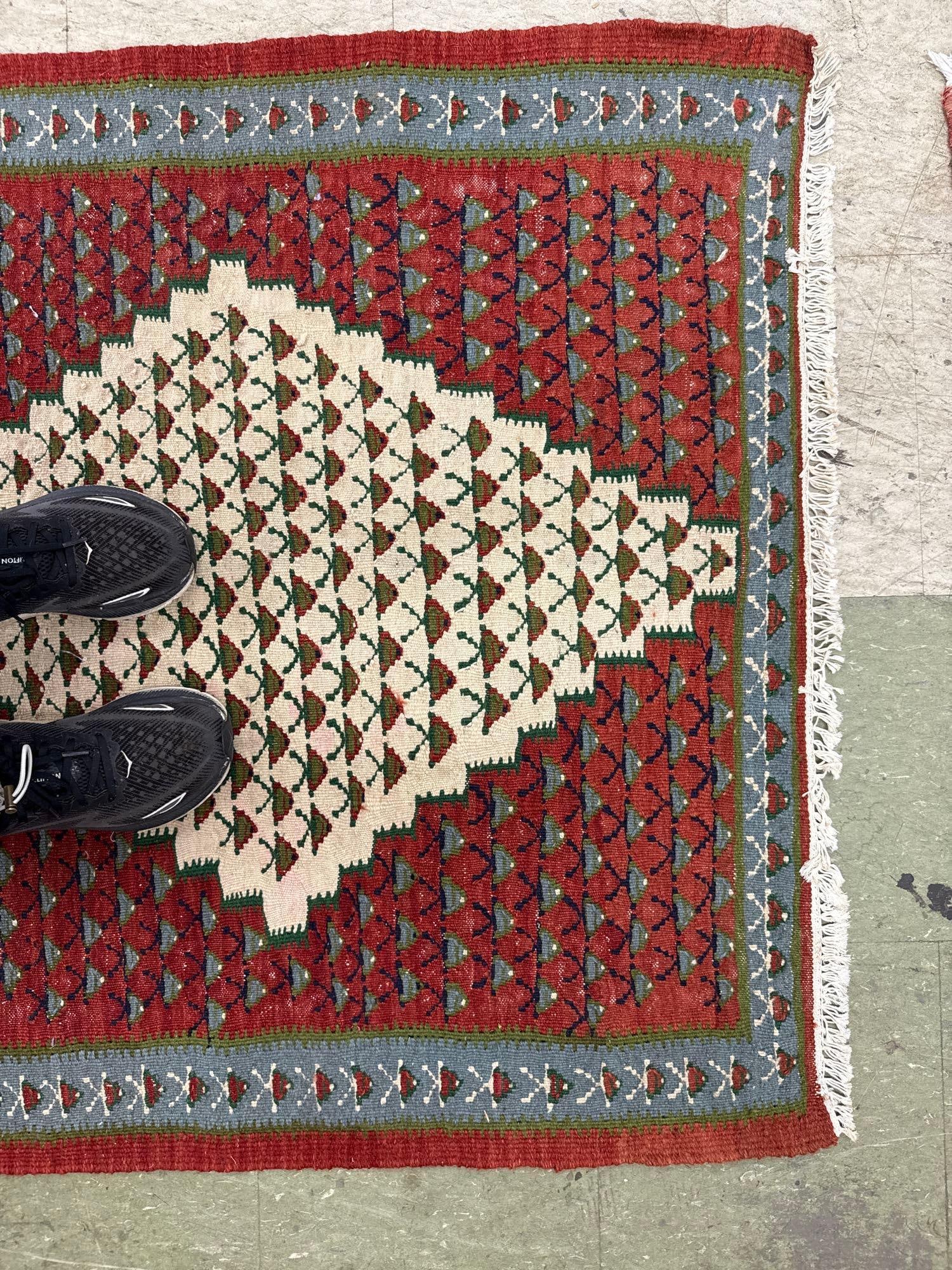 Area Rug - 3'5" X 6'2" - 4