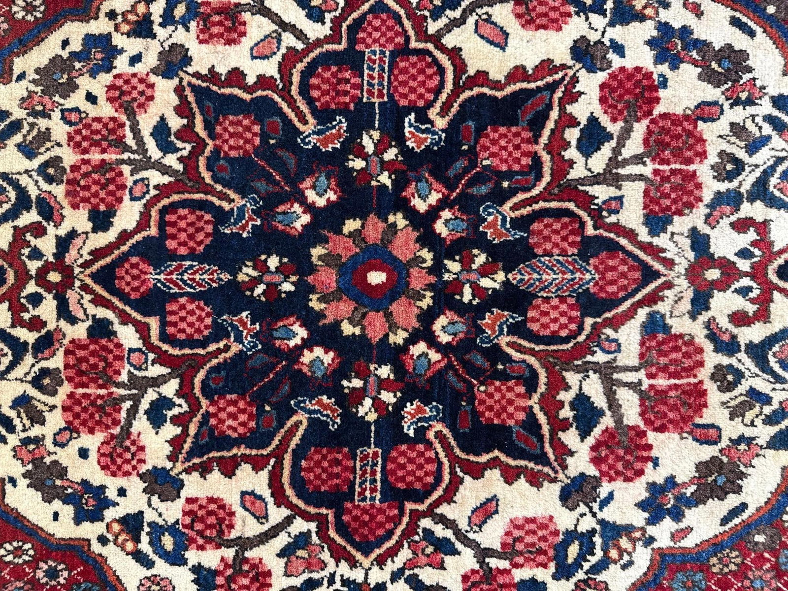 room size rug - 8'8" x 12' - 3