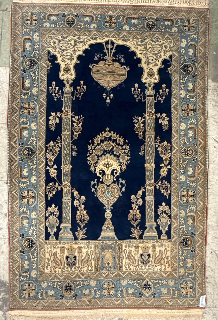 Wool prayer rug - 3'6" x 5'9": See Photos For Condition and Details