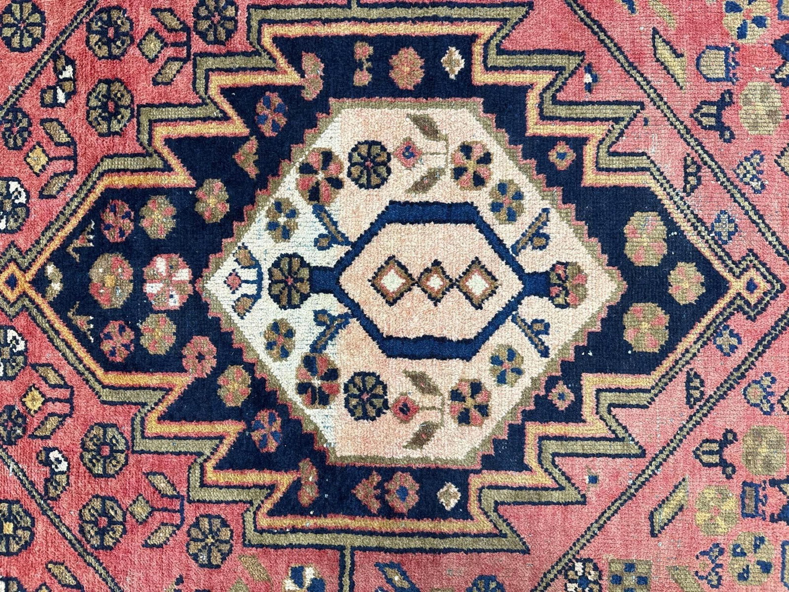 Persian Serapi Rug - 4'6" x 6'8" - 2