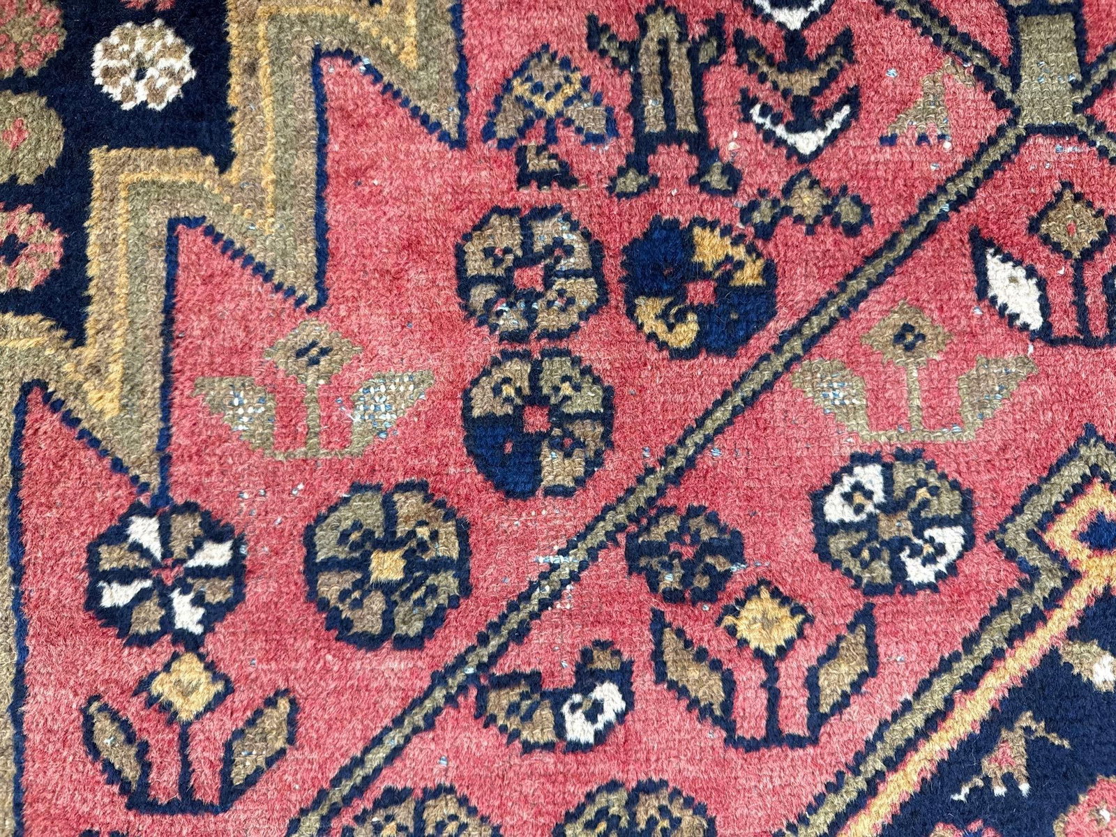 Persian Serapi Rug - 4'6" x 6'8" - 7