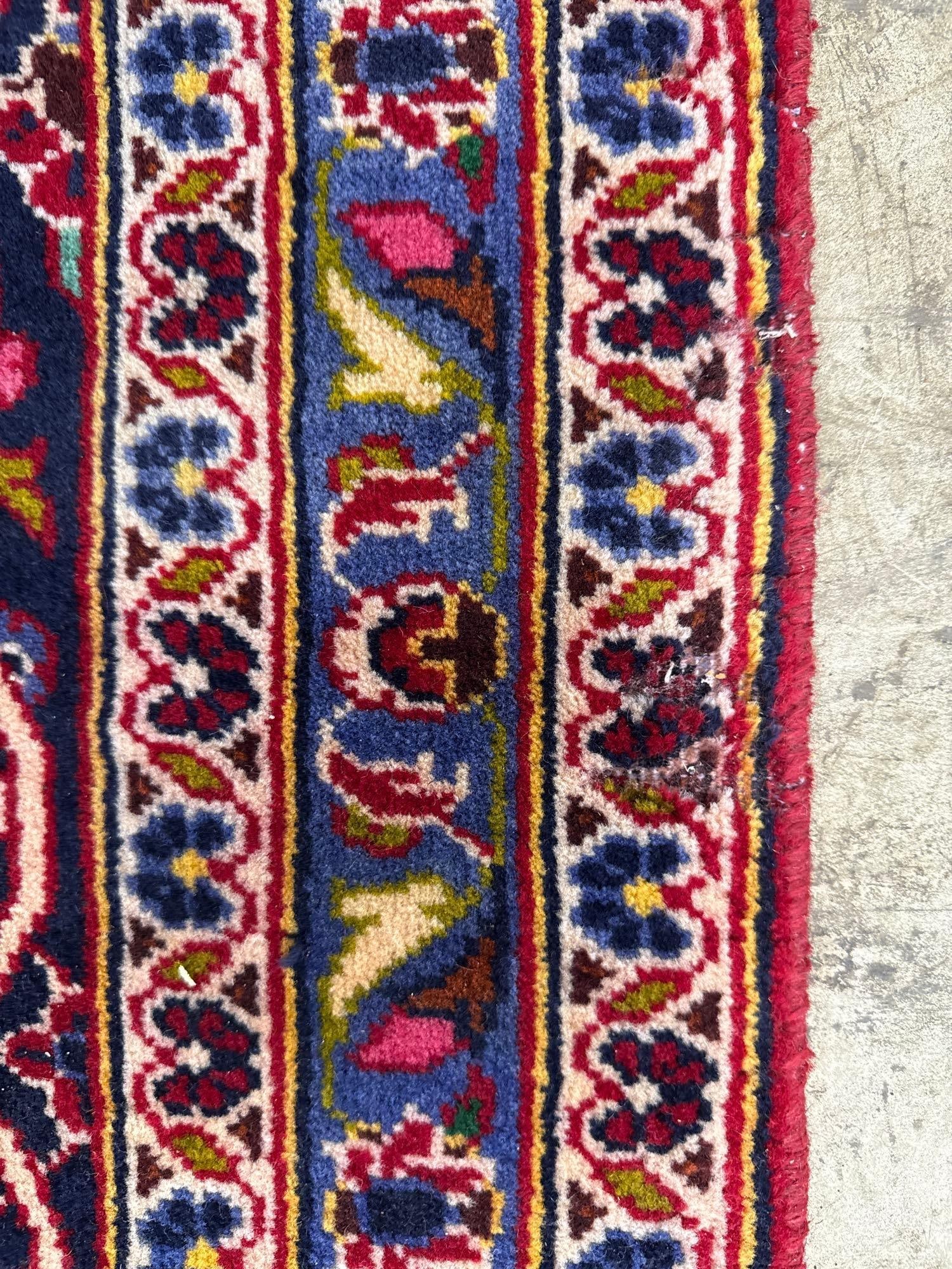 room size rug - 9'7" x 13'4" - 9