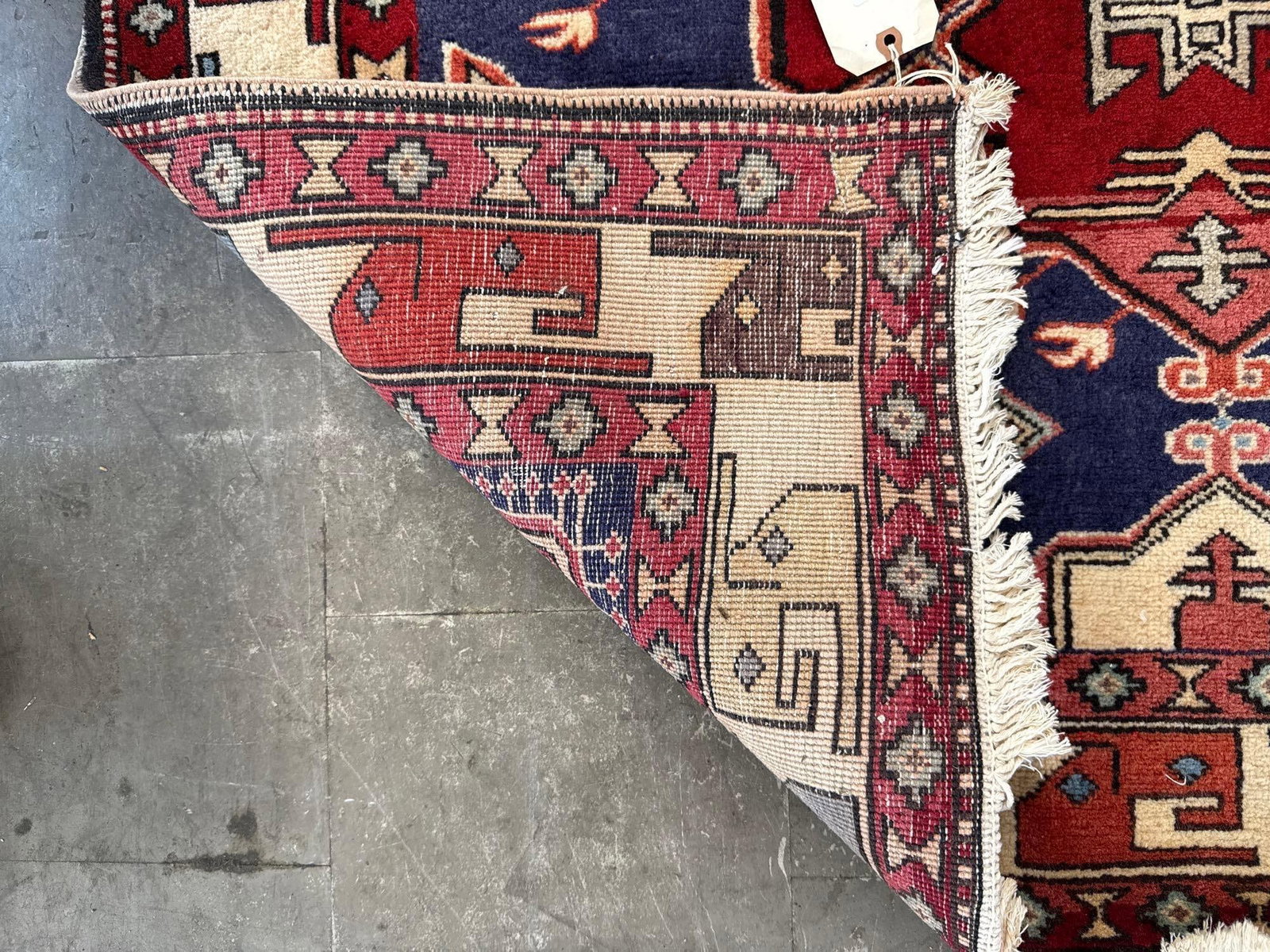 Area rug - 4' x 11'4" - 7
