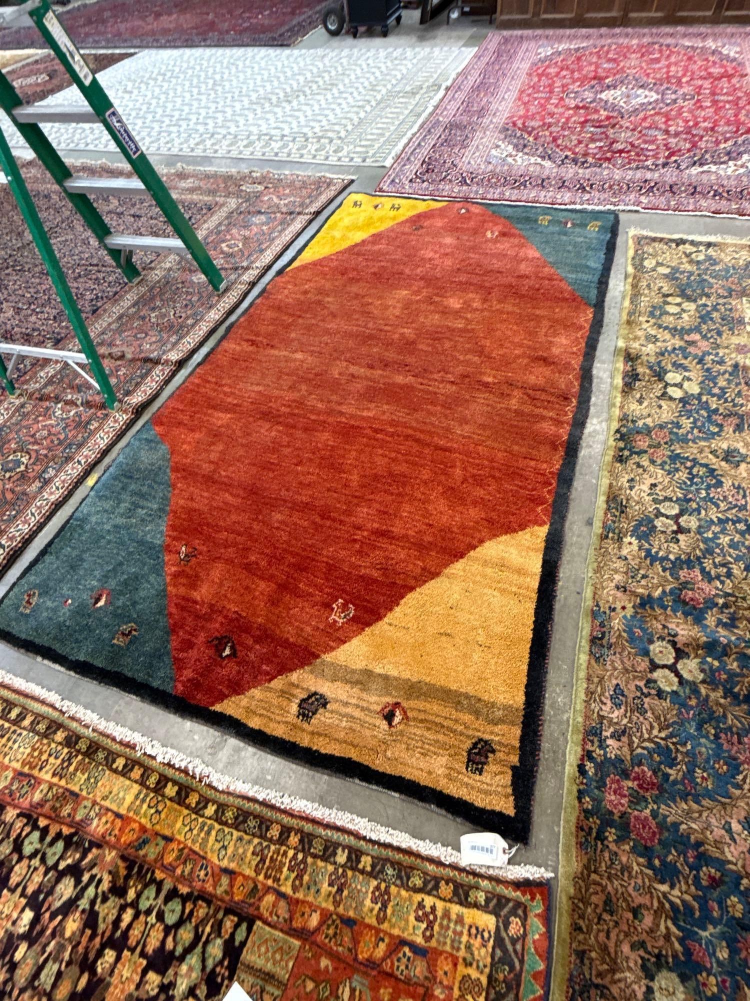 Area rug - 5'4" x 10'2" - 2