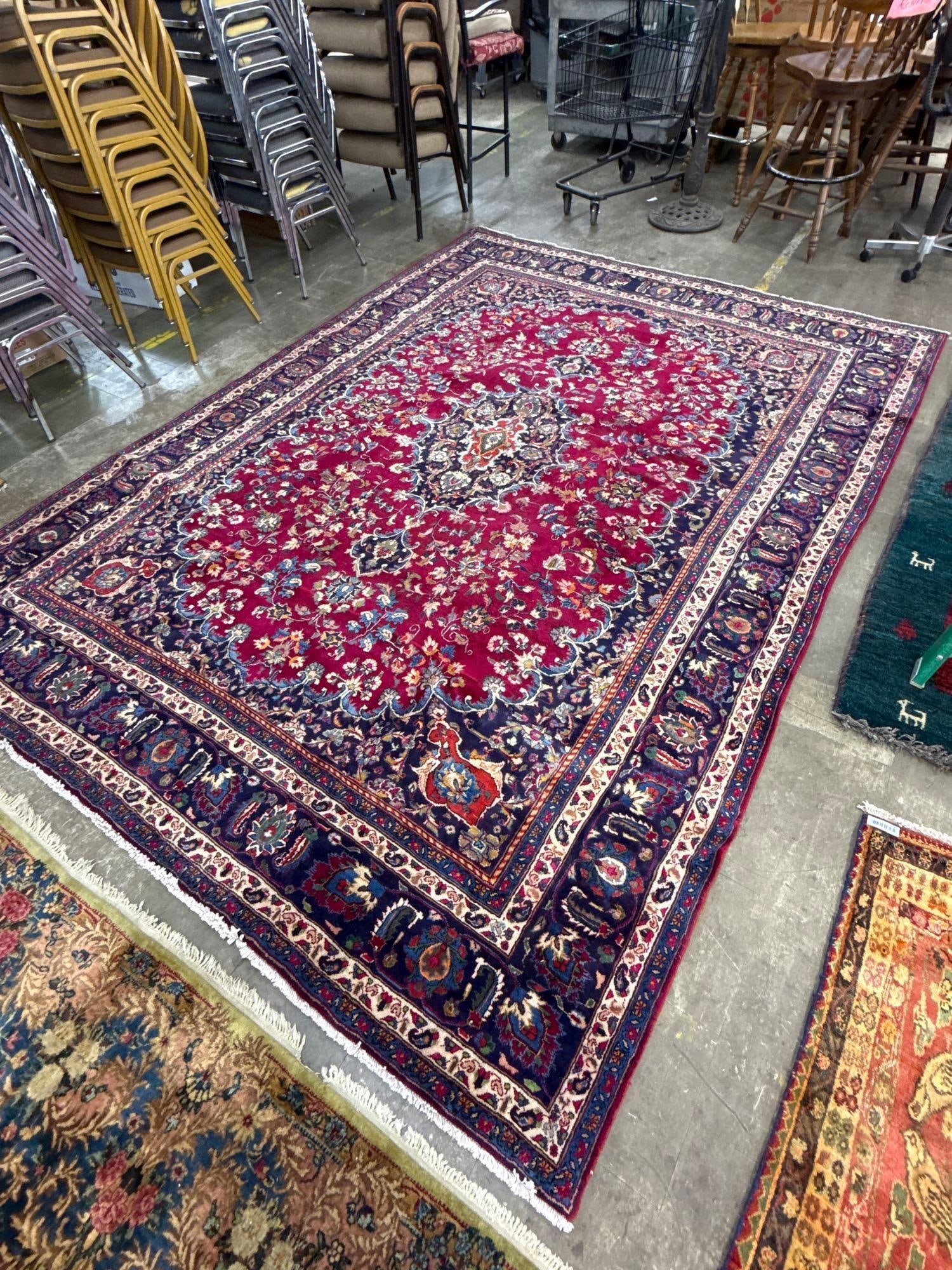 room size rug -8'5" x 11'10" - 2