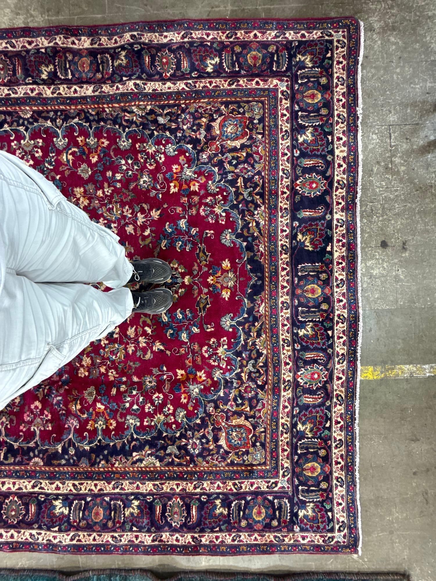 room size rug -8'5" x 11'10" - 5