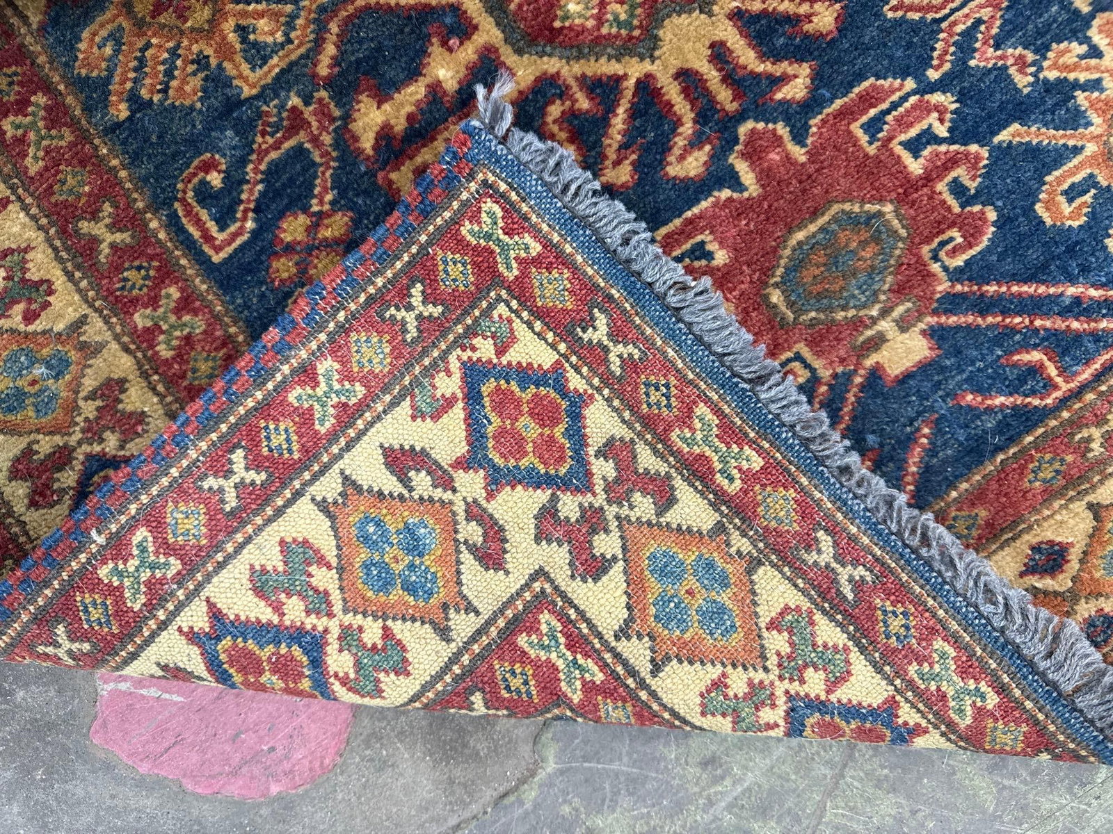 Area rug - 2'9" x 4'3" - 6
