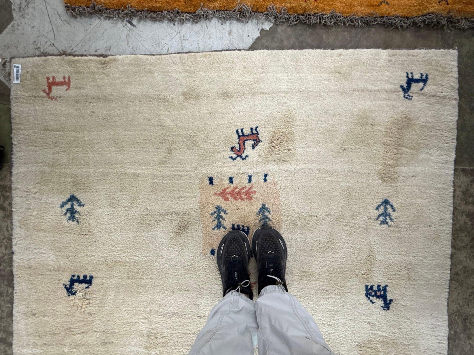 Area rug - 5' x 6'4" - 3