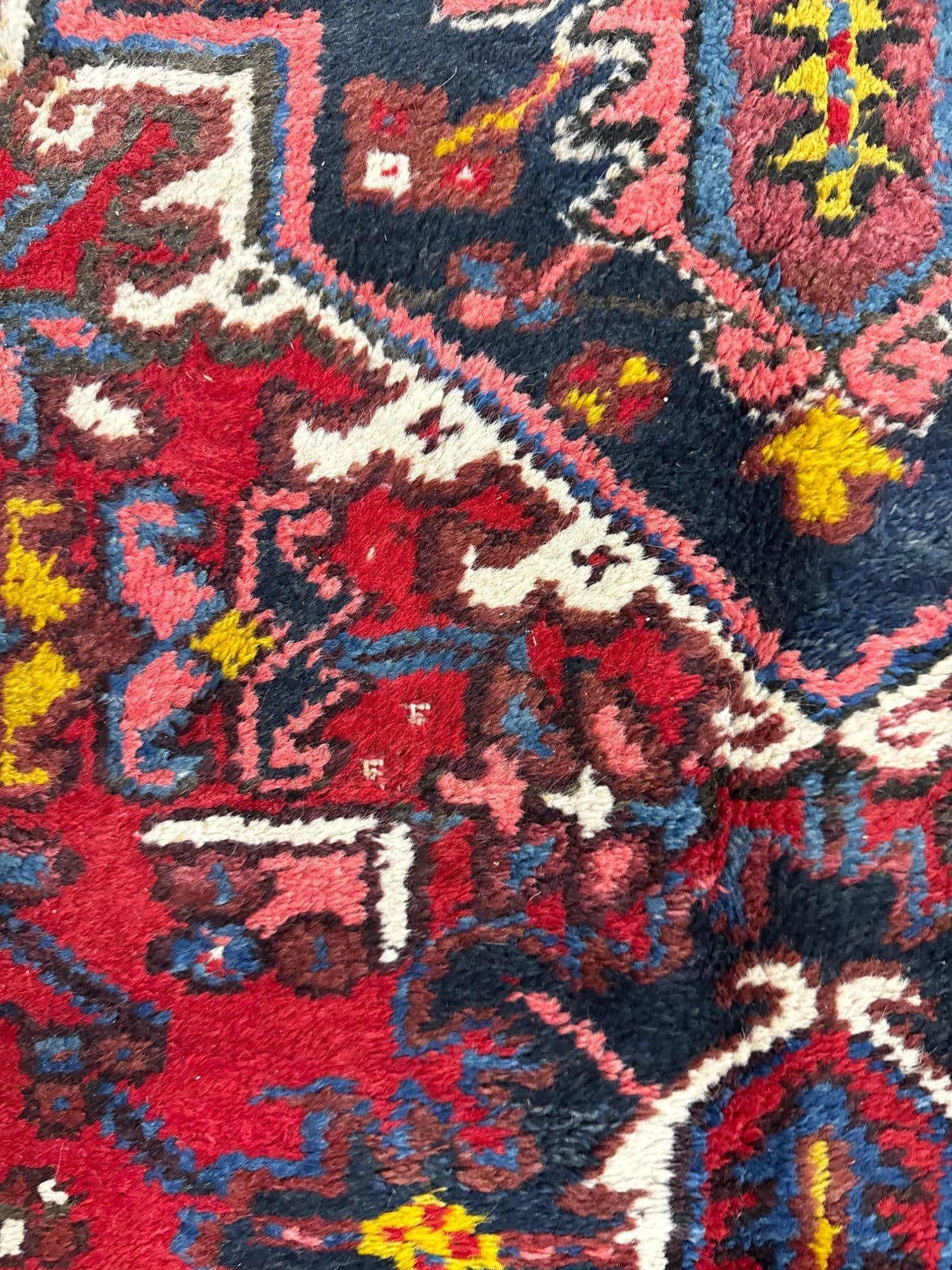 room size rug - 7'7" x 4'5" - 10