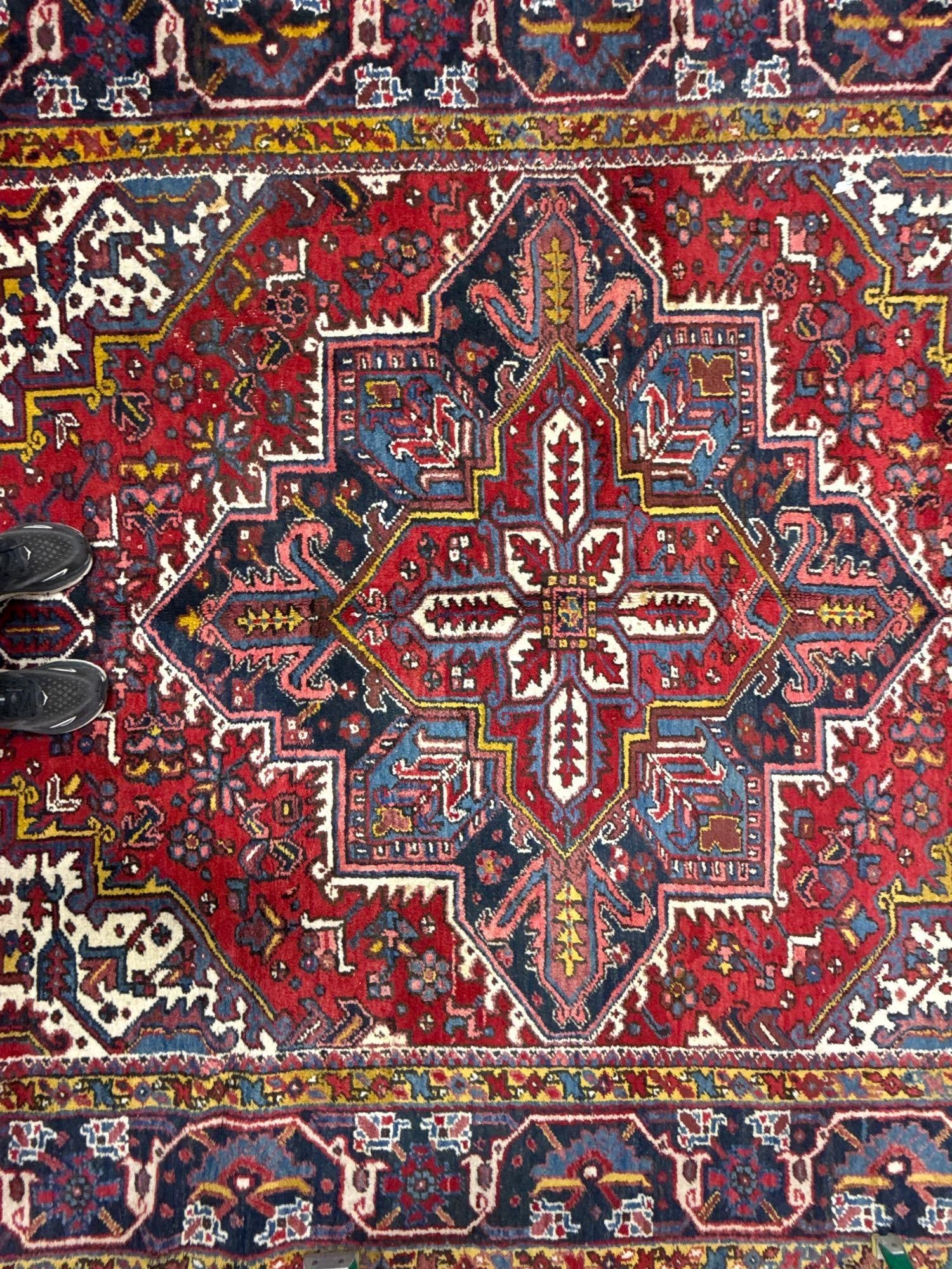 room size rug - 7'7" x 4'5" - 4