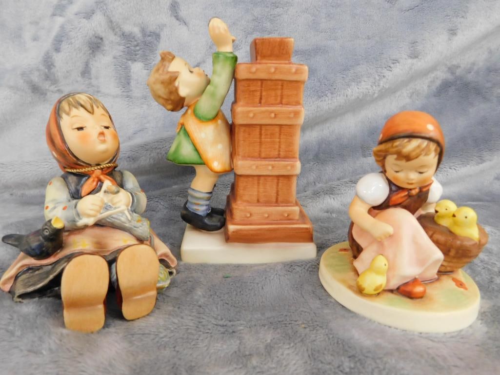 Goebel - M.I. Hummel - 3 pieces - #931 "Happy Past Time" - #663 "Little Thrifty" - 13
