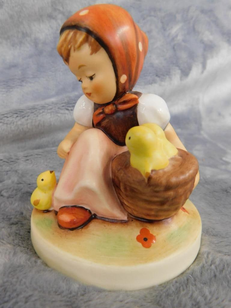 Goebel - M.I. Hummel - 3 pieces - #931 "Happy Past Time" - #663 "Little Thrifty" - 8