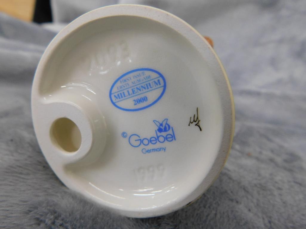 Goebel - M.I. Hummel - 4 Pieces - #1355 Pretzel Girl" - 425 "Baking Day - 11