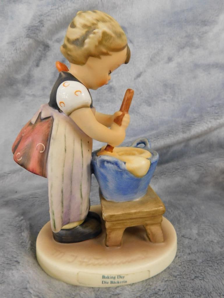 Goebel - M.I. Hummel - 4 Pieces - #1355 Pretzel Girl" - 425 "Baking Day - 3