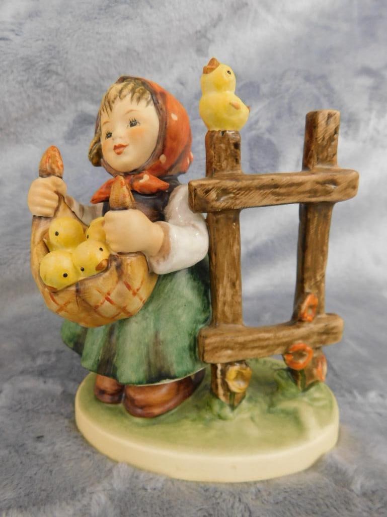 Goebel - M.I. Hummel - 3 Pieces - #197 "Be Patient" - #147 "Apple Tree Girl" - 8