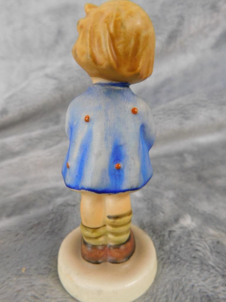 Goebel - M.I. Hummel - 4 Pieces - #239 "Girl with Nosegay" - #2052 "Pigtails" - 6