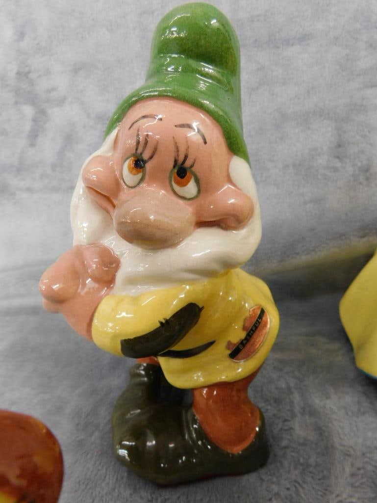 American Pottery Co. - Disney Snow White and The Seven Dwarfs" - 8 Pieces - 5