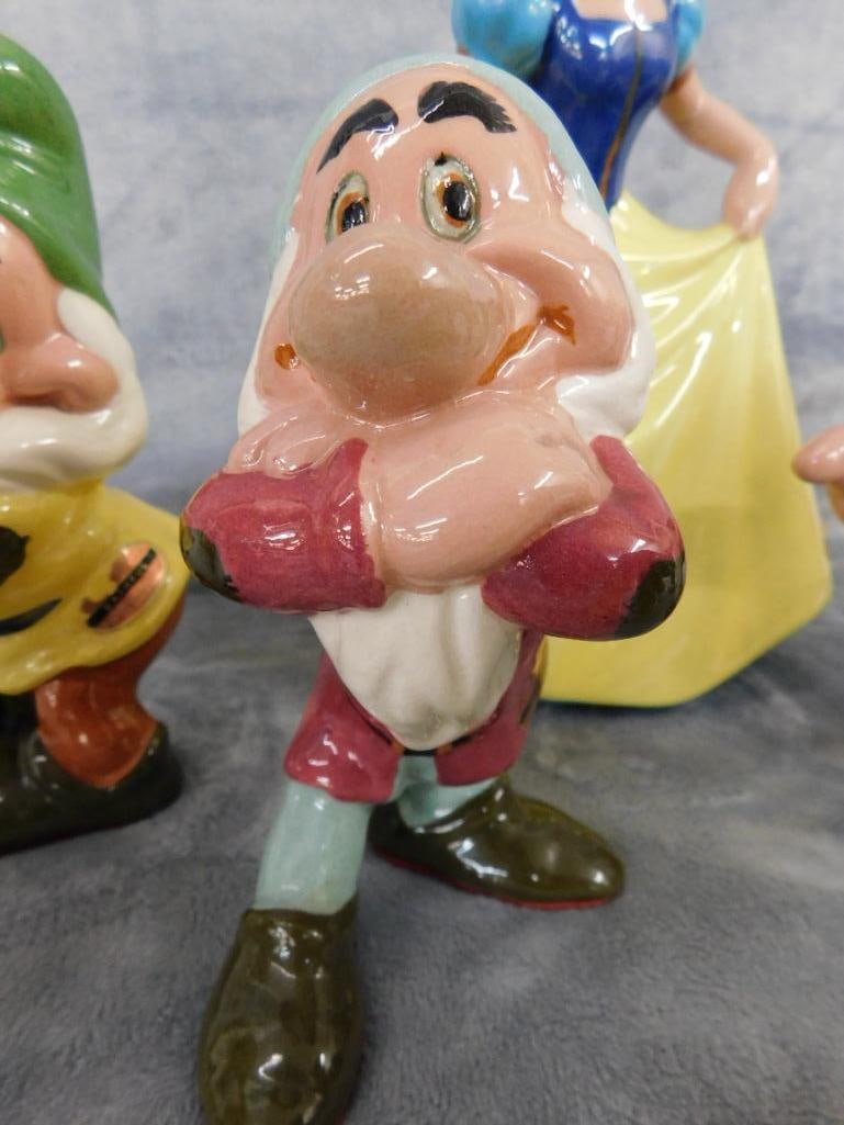 American Pottery Co. - Disney Snow White and The Seven Dwarfs" - 8 Pieces - 6