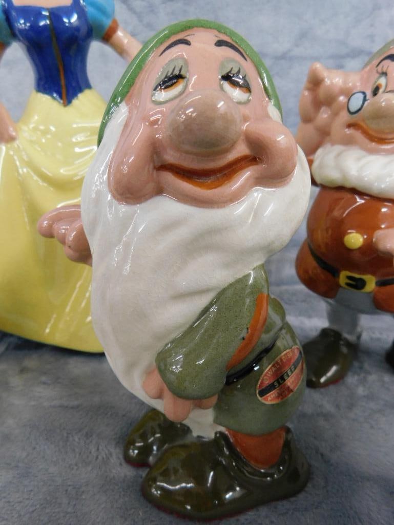 American Pottery Co. - Disney Snow White and The Seven Dwarfs" - 8 Pieces - 8
