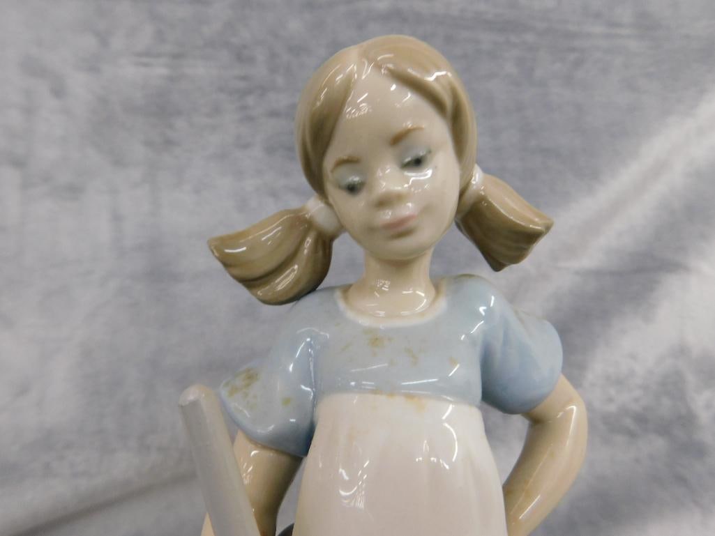 Lladro Porcelain Figure - #5232 - "Playful Kittens" - 8.25" x 4.5" x 3" - 5
