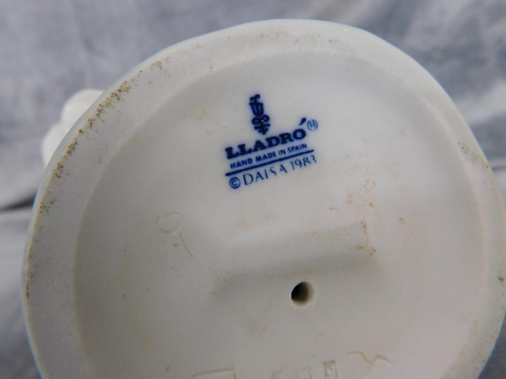 Lladro Porcelain Figure - #1416 - "Girl with Bucket of Flowers" - 10.5" x 4.5" x 5" - 9