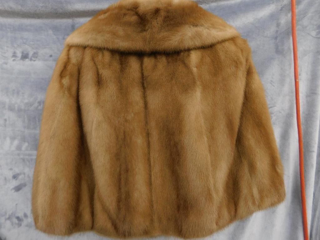 Real Fur Short Cape - Leonard Furs Springfield - 20" Tall - 5