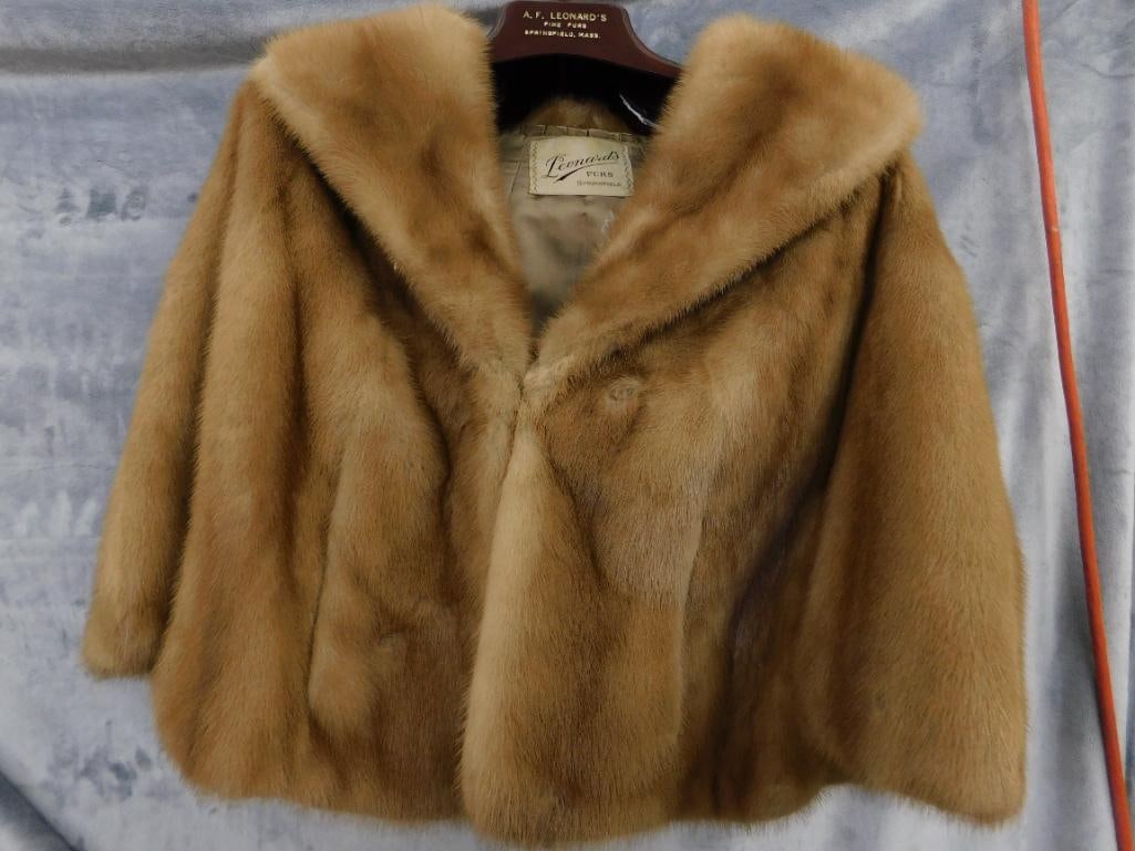 Real Fur Short Cape - Leonard Furs Springfield - 20" Tall - 7