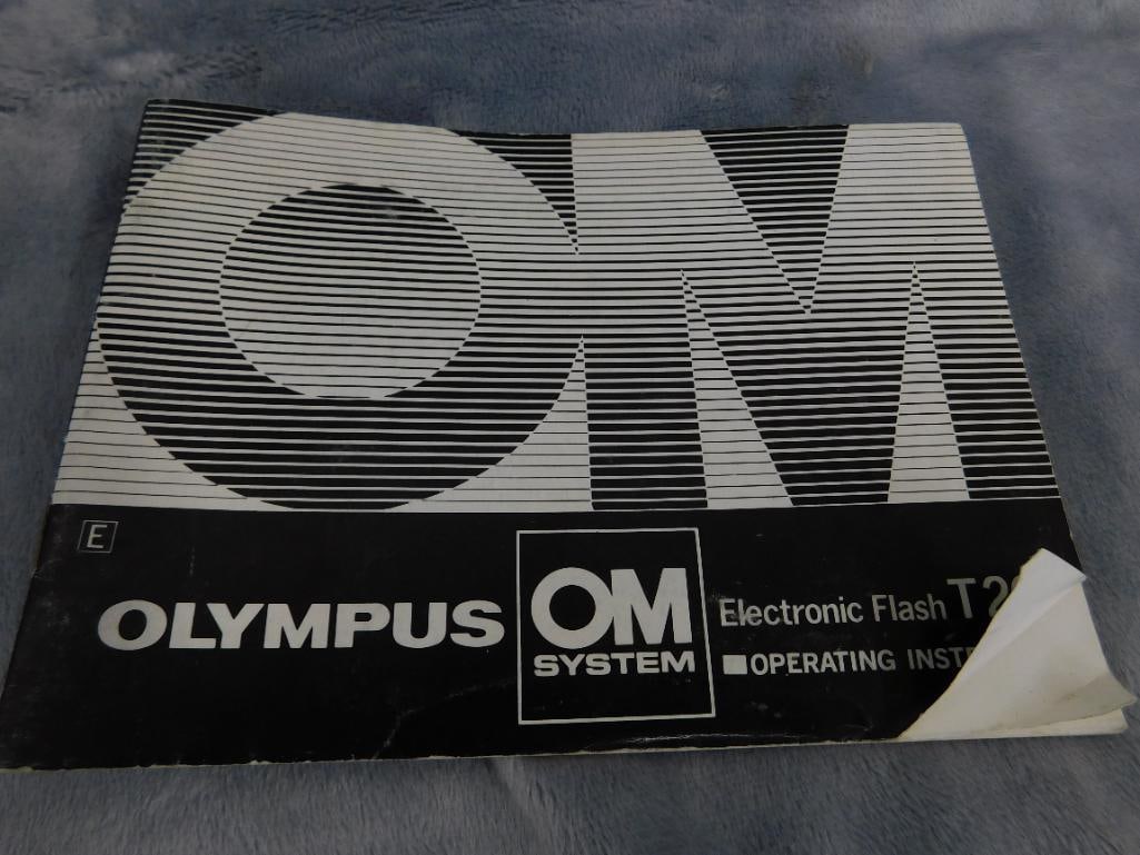 Olympus OM10 35mm Camera - Booklets - 10
