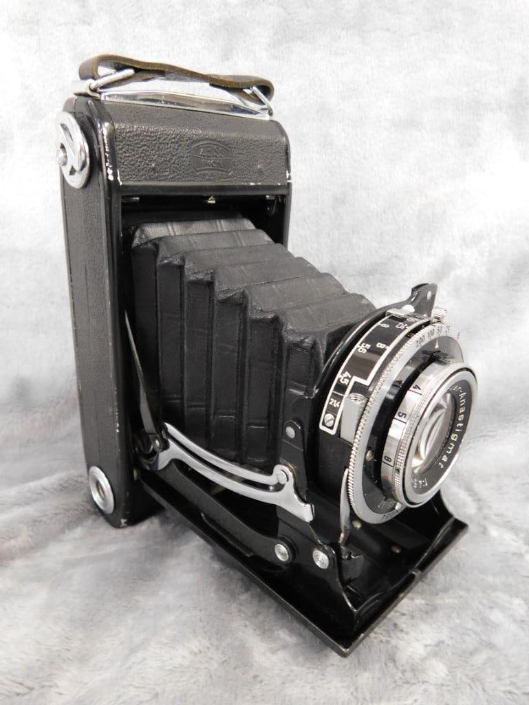 Vintage Zeiss Ikon Camera - Fold Out Bellows - 9